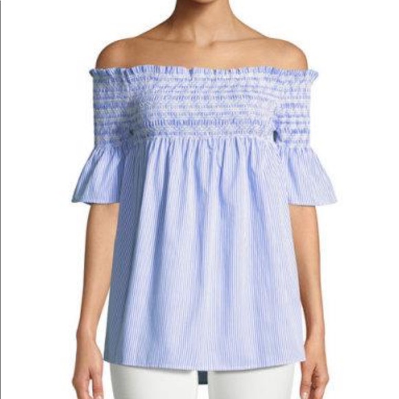 Romeo & Juliet Couture Tops - Romeo and Juliet off the shoulder top NWT